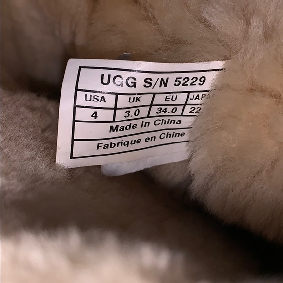 Chestnut uggs - Picture 3 of 4